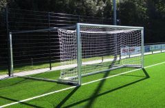 Swing-away goal - 5 x 2 m - milled net support - 12 wheels with bearings
